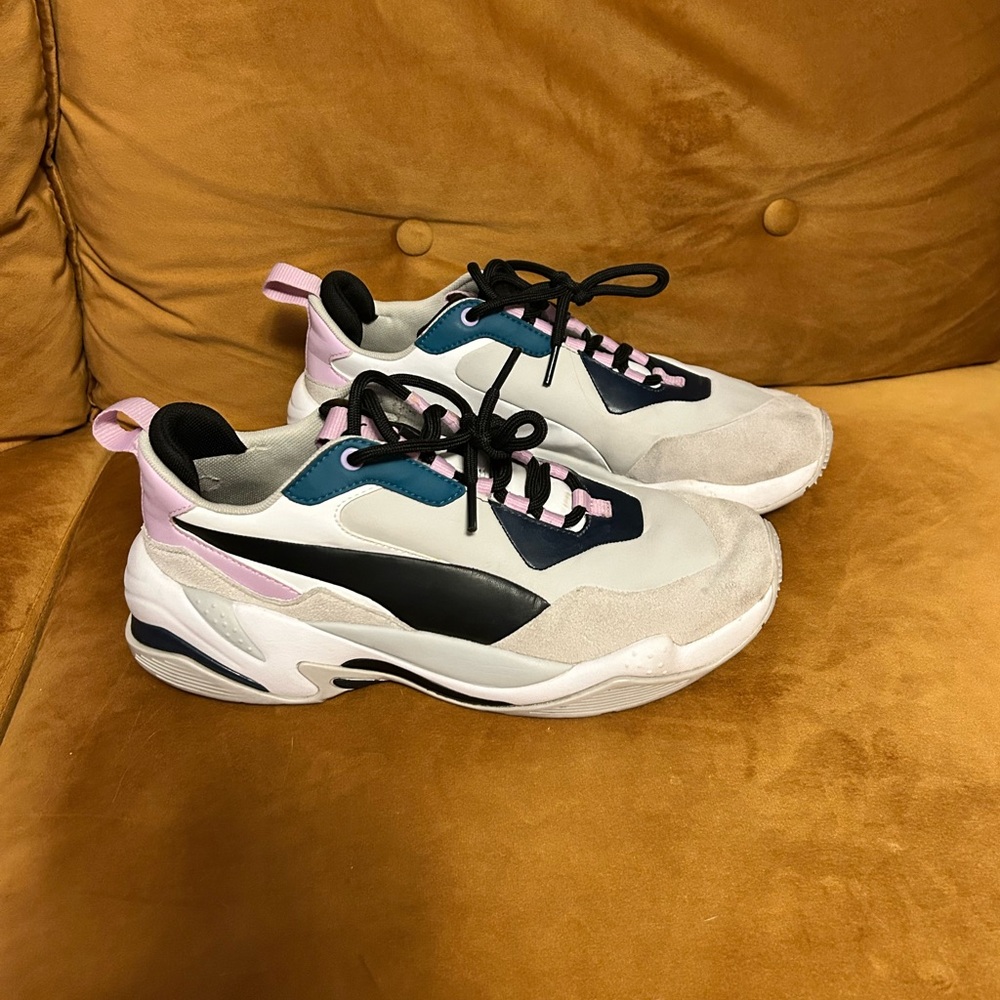 Puma Rive Driote Sneakers- last chance before they’re donated on 8/26